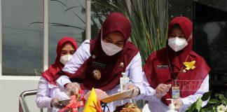 Refleksi HKN, Mbak Eisti Resmikan UPTD Laboratorium Kesehatan