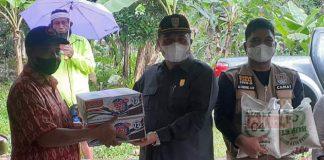 Tinjau Lokasi Bencana di Dayeuhluhur, Taufik Nurhidayat Berikan Bantuan 1 Ton Beras