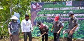 Wabup Ristawati Awali Penanaman 70 Ribu Pohon
