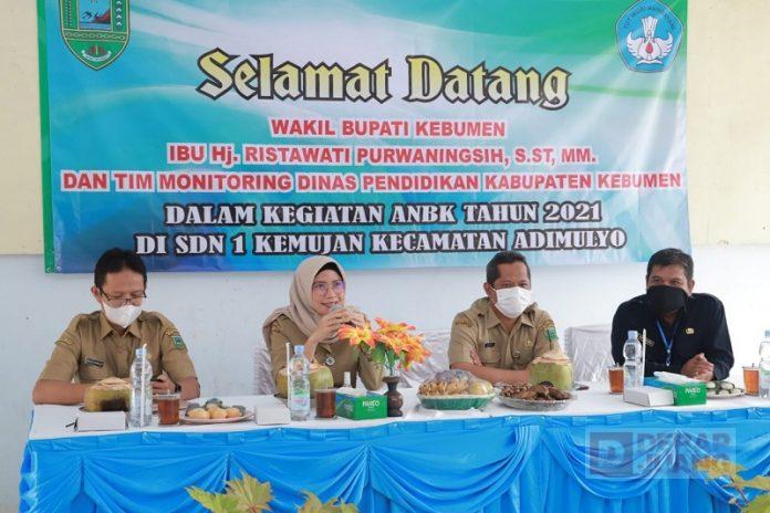 Wabup Ristawati Monitoring ANBK Tingkat SD