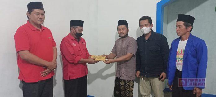 Wahju Djatmika Serahkan Bantuan Dana dari BAZNAS Jawa Tengah untuk Renovasi Masjid Al Ikhlas