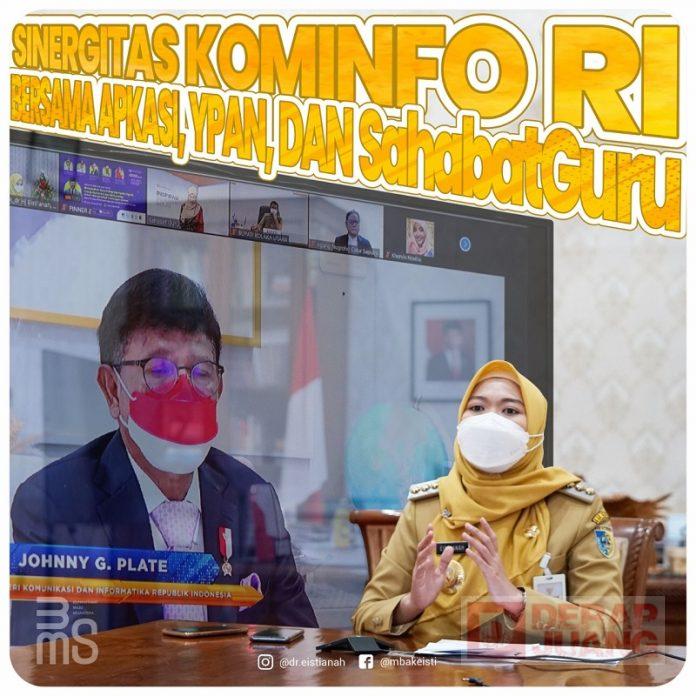 Webinar Kominfo Buka Cakrawala Bupati Demak Kuatkan Inovasi Bagi Guru