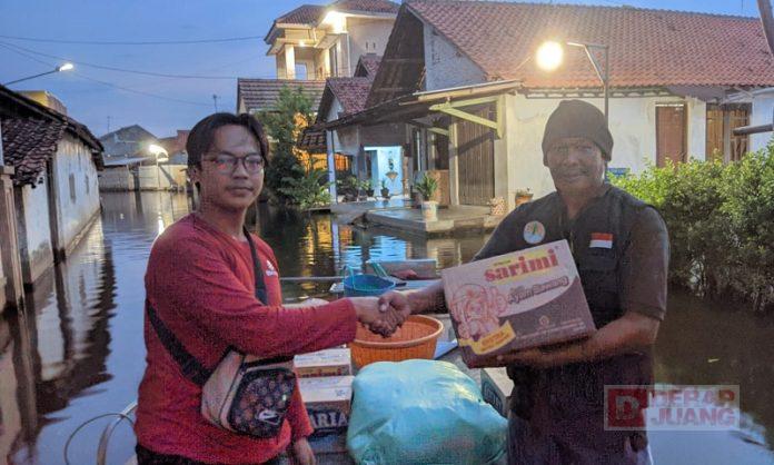 Baguna Kota Pekalongan Beri Bantuan Korban Banjir