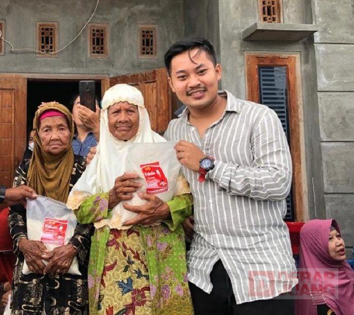 Banteng Brebes Bantu Sembako pada Korban Banjir Rob