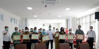 Bantu Pemkot Semarang Tangani Covid-19, Mas Hendi Beri Penghargaan Kepada Instansi