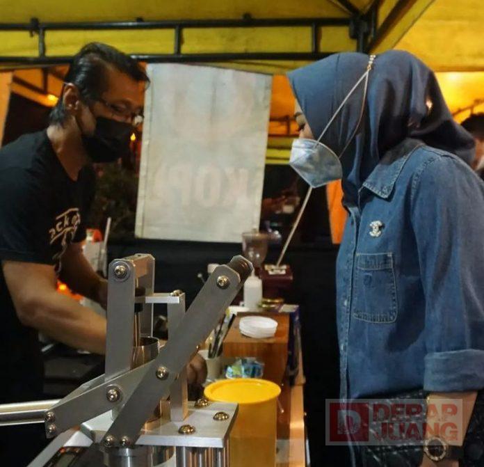 Bupati Tiwi Ajak Masyarakat Kembalikan Kejayaan Kopi dan Gempur Rokok Ilegal di Purbalingga