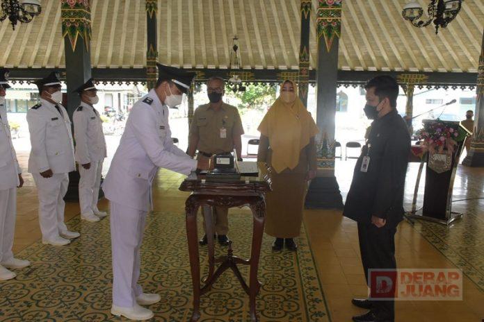 Bupati Wonosobo Lantik Kades PAW Terpilih (2)