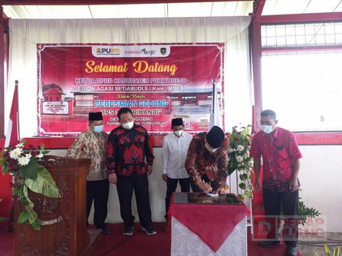 Dion Agasi Resmikan TPS3R Desa Ganggeng