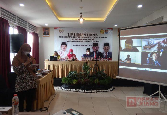 Gelar Bimtek, Sunarna Berharap Petani Cilacap Paham Kondisi Pasar