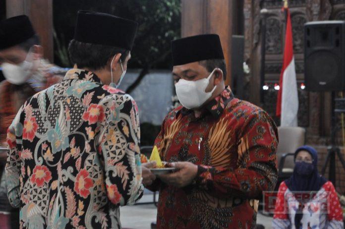 HUT Kota Ungaran, Bupati Ngesti Himbau Penanggulangan Covid