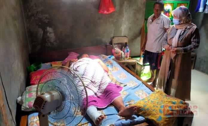 Jenguk Warga Sakit, Bibi Hastuti Harap Kedatangannya Dapat Beri Dukungan