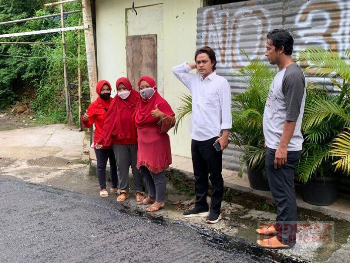 Kado Indah di Akhir Tahun, Wisda Kawal Pembangunan Jalan (2)