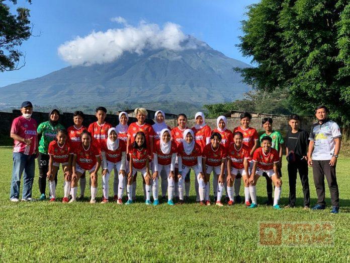 Kawal Persekap Putri dalam Ajang Piala Pertiwi, Gus Santo Semangat Anak-anak Luar Biasa