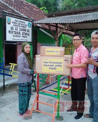 Kepedulian Donny Terhadap Dunia Pendidikan Kabupaten Rembang