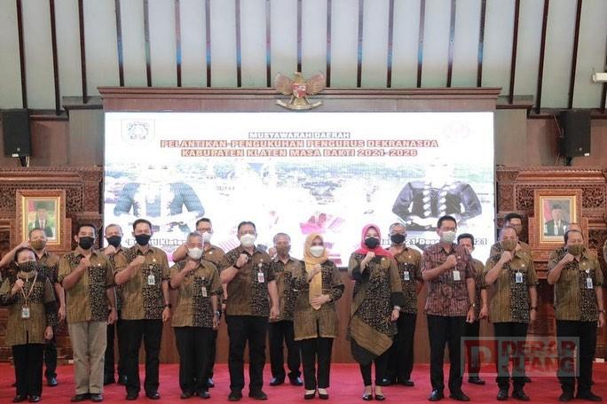 Lantik Dekranasda Klaten, Sri Mulyani Harap UMKM Lokal Go Digital