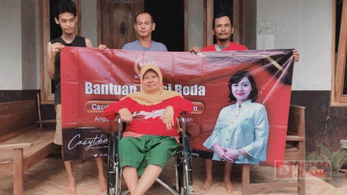 Mbak Casytha Berbagi Kasih Kepada Masyarakat Kecamatan Kebasen