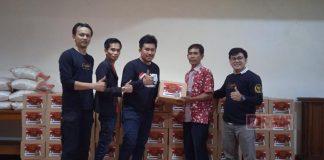 Mbak Casytha Berbagi Kasih di Hari Natal