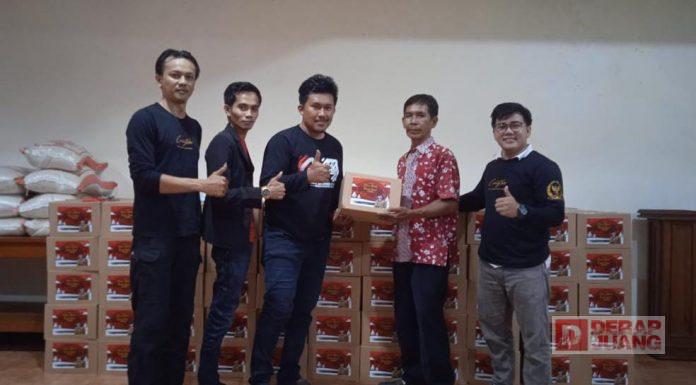 Mbak Casytha Berbagi Kasih di Hari Natal