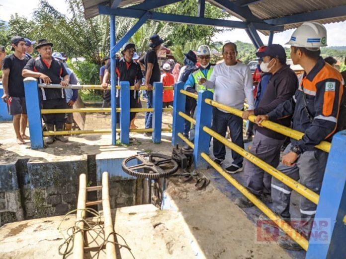 Melihat Persiapan Pembukaan Pintu Air Brondong, Riswadi Minta Pengelola Rawat dengan Baik (2)
