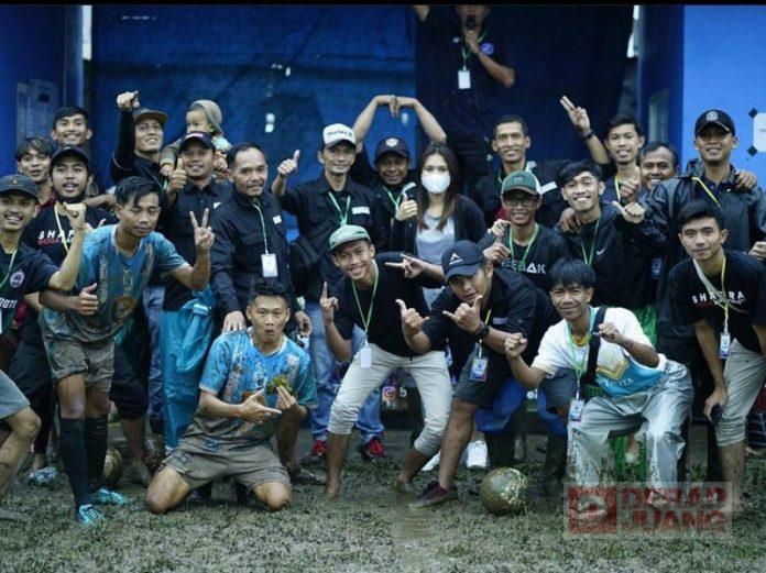 Mengenal Shafira, Srikandi Muda Pemerhati Sepak Bola