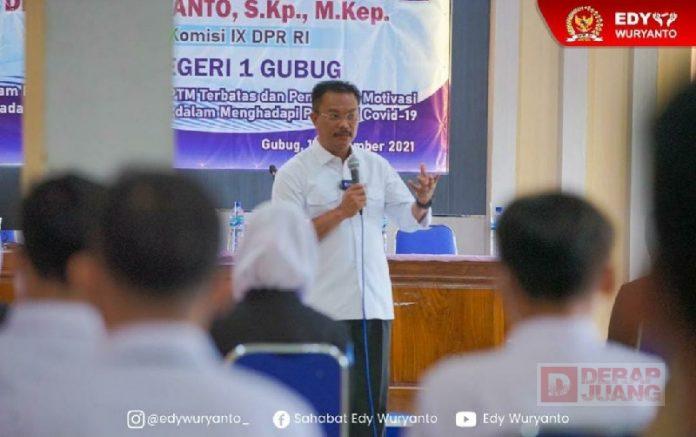 Pantau PTM, Edy Wuryanto Semangati Guru dan Siswa