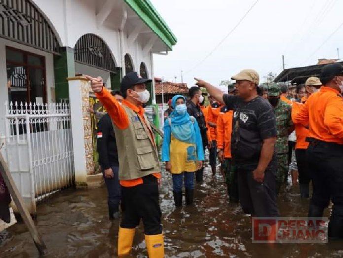 Pantau Titik Rob, Aaf Penanganan Banjir Perlu Gotong Royong