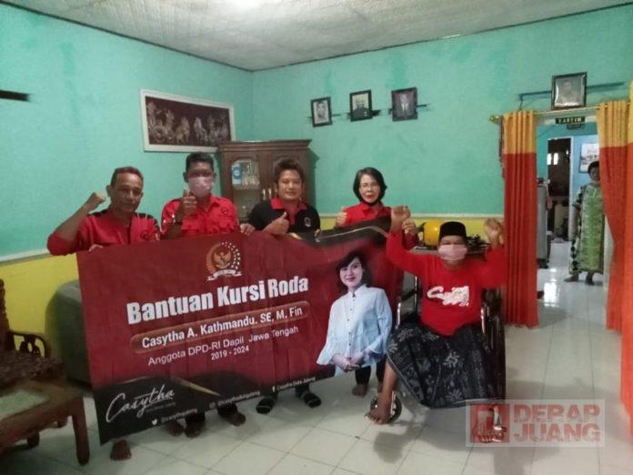 Penghujung Tahun 2021, Mbak Casytha Berbagi Kasih di Banyumas