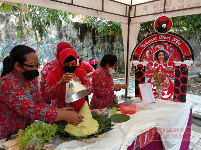 Peringati Hari Ibu, DPC PDI Perjuangan Kota Surakarta Gelar Lomba Tumpeng