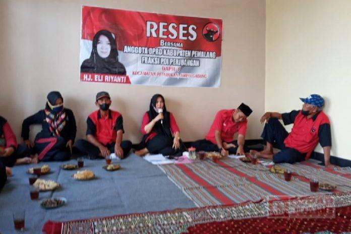 Reses, Eli Riyanti Tampung Aspirasi Jalan Rusak Hingga Lapangan Kerja