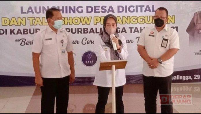 Resmikan Aplikasi Pemdes Karanganyar, Bupati Tiwi Untuk Mempermudah Layanan Warga