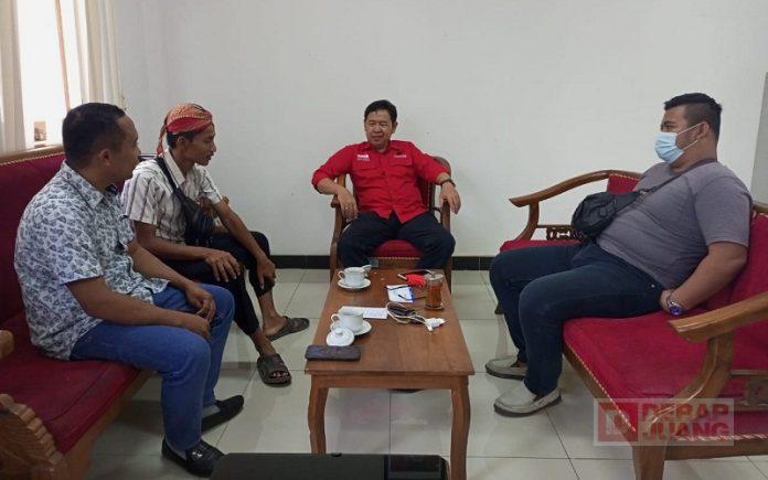 Ruang Fraksi PDI Perjuangan Kebumen Jembatan Saluran Aspirasi