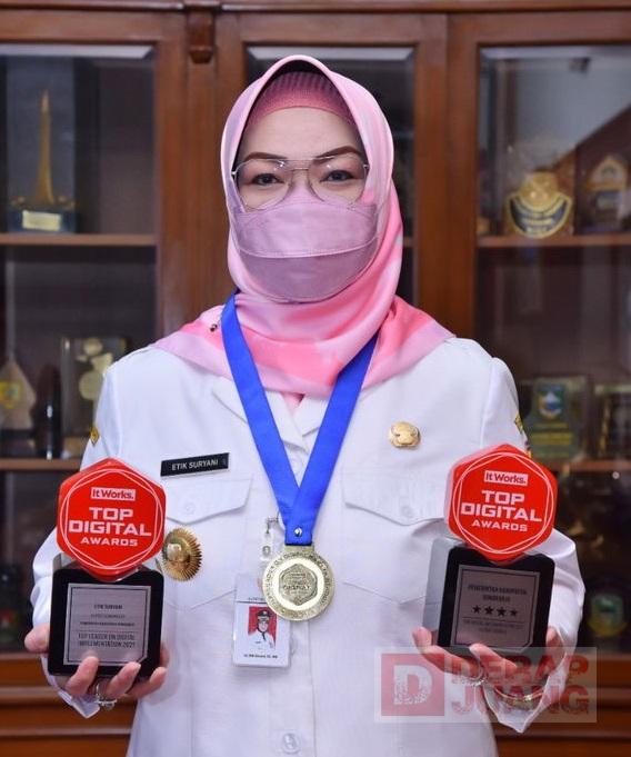 Sabet Dua Penghargaan, Bukti Kehandalan Etik Suryani Pimpin Sukoharjo