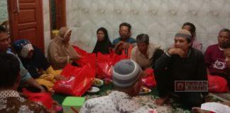 Senyum Bahagia Warga Wonokromo Mendapat Bantuan dari Mbak Puan