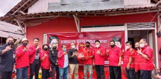 Serahkan 500 Paket Beras, Mas Vino: Dari Mbak Puan untuk Rakyat