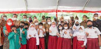 Sri Sumarni Semangati Vaksinasi Usia 6-11 Tahun