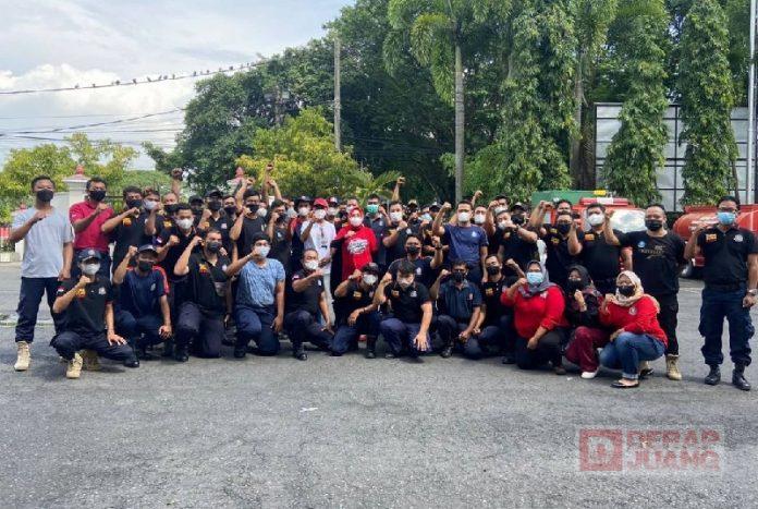 Sri Sumarni; Terus Kobarkan Semangat Pengabdian