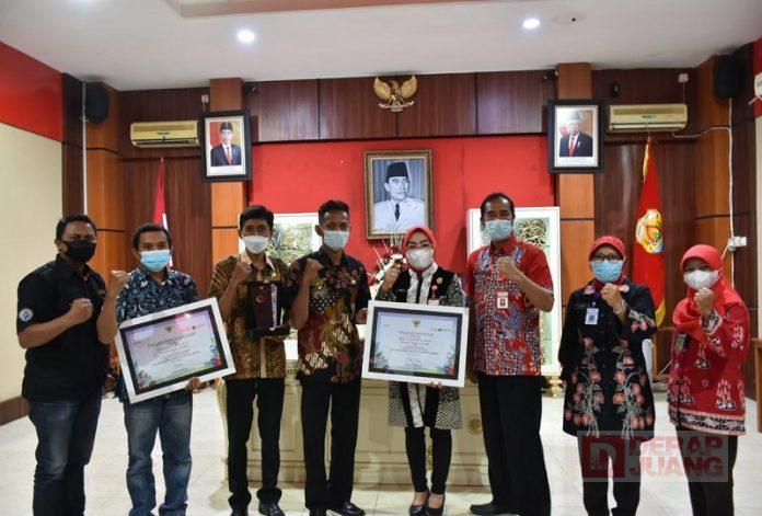 Sri Sumarnil Anugerah Desa Penadaran Sebagai Motivasi Desa Lain