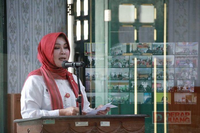 Terdampak Covid-19, Bupati Klaten Berikan Bantuan Permodalan Bagi Usaha Mikro (2)