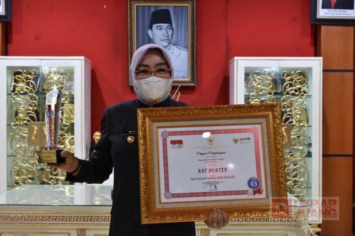 Terima Penghargaan Bidang Pertanian, Sri Sumarni Semoga Petani Sejahtera