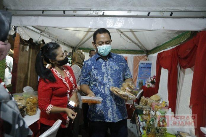 Terus Gelar Pasar UMKM, Hendi Ingin Ekonomi Lekas Pulih (2)