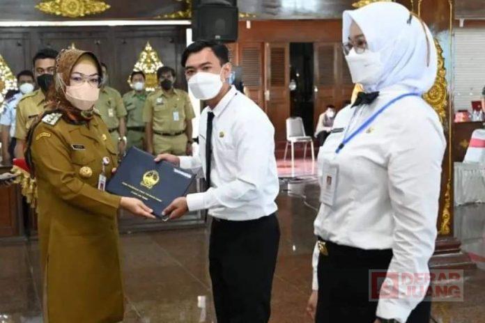 Tutup Latsar CPNS, Bupati Etik Saya Harap Bisa Wujudkan ASN yang Berkualitas dan Mumpuni