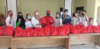 Bencana Puting Beliung di Dayeuhluhur, Sunarna Berikan Bantuan Sembako Kepada Korban