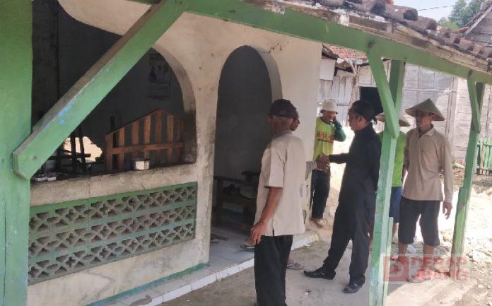 Bersama Warga, Didik Gotong Royong Bangun Mushola