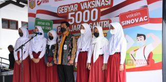 Bupati Wonosobo Tinjau Pelaksanaan Vaksin Pelajar Dan Santri