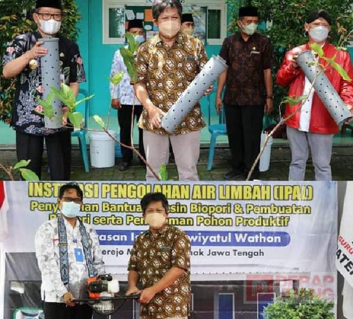 Bersama Kasubdit PPA Ketua DPRD Demak Resmikan IPAL (1)