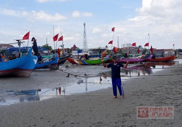 Gegap Gempita HUT Partai Terasa Sampai Pesisir Rembang