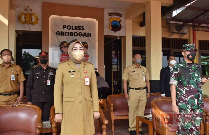 Hadiri-HUT-Satpam-Sri-Sumarni-Mari-Ciptakan-Kamtibmas