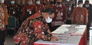 Hadiri Penandatanganan Pakta Integritas Bagi Kepala Desa, Ngesti: Setiap Bulan Harus Dilaksanakan Rapat POK