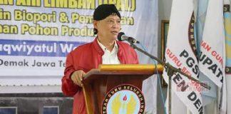 Slamet: Selamatkan Bumi, Tanam Pohon Produktif di Lingkungan Sekolah