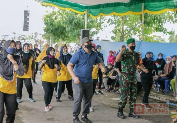 Jaga Kebugaran, Rober Gelar Senam Pagi Bersama (2)